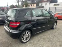 Gebraucht Mercedes B180 116 PS (85 kW) 2011 Schwarz Van / Kleinbus