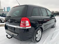 Gebraucht Opel Zafira 125 PS (91 kW) 2011 Schwarz Van / Kleinbus