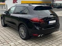 Second-hand Porsche Cayenne S 400 CP (294 kW) 2012 Negru SUV