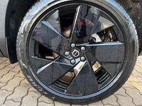 Gebraucht Volvo XC40 Plus 197 PS (144 kW) 2025 Onyx schwarz SUV