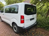 Gebraucht Opel Vivaro-e Combi 120 PS (88 kW) 2022 Weiß Van / Kleinbus