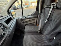 Gebraucht Ford Transit Custom 105 PS (77 kW) 2022 Schwarz Van / Kleinbus