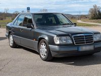 Second-hand Mercedes E320 220 CP (161 kW) 1994 Negru Berlinǎ