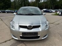 Gebraucht Toyota Auris Life 132 PS (97 kW) 2010 Silber Limousine
