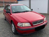 Gebraucht Volvo V40 122 PS (89 kW) 1997 Rot Kombi
