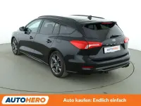 Gebraucht Ford Focus ST-Line 182 PS (133 kW) 2019 Shadow black Kombi