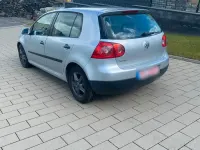 Gebraucht VW Golf V 75 PS (55 kW) 2005 Silber Kleinwagen