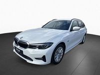 Gebraucht BMW 330e Advantage 292 PS (214 kW) 2022 Weiß Kombi