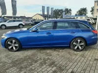 Gebraucht Mercedes C200 Avantgarde 184 PS (135 kW) 2022 Blau Limousine