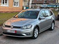 Gebraucht VW Golf VII 116 PS (85 kW) 2018 Silber Kombi
