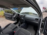 Gebraucht VW Golf IV 102 PS (75 kW) 2005 Silber Limousine