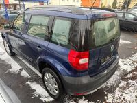 Gebraucht Skoda Yeti Active 105 PS (77 kW) 2012 Blau SUV