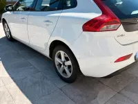 Gebraucht Volvo V40 114 PS (83 kW) 2014 Weiß Limousine
