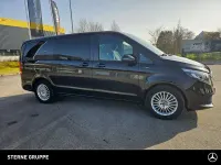 Gebraucht Mercedes EQV300 150 kW (204 PS) 2022 Obsidianschwarz Van / Kleinbus