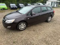 Gebraucht Opel Astra Edition 101 PS (74 kW) 2012 Kombi