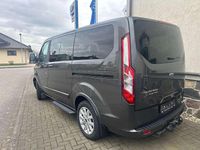 Gebraucht Ford Tourneo Titanium X 150 PS (110 kW) 2023 Magneticgrau (metallic) Van / Kleinbus
