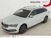 Gebraucht Skoda Superb Style 150 PS (110 kW) 2023 Moonweiß perleffekt Kombi