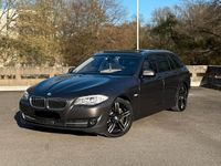 Gebraucht BMW 525 218 PS (160 kW) 2012 Braun Kombi
