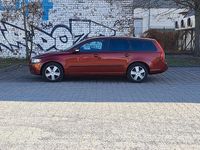 Gebraucht Volvo V50 Momentum 145 PS (106 kW) 2008 Rot Kombi