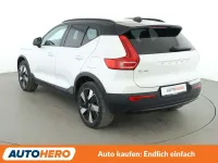 Gebraucht Volvo XC40 Plus 300 kW (408 PS) 2023 Crystal white SUV