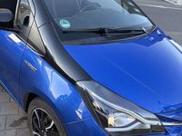Gebraucht Toyota Yaris Hybrid Style 101 PS (74 kW) 2017 Blau Kleinwagen