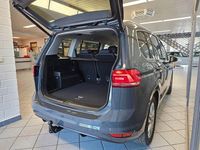 Neu VW Touran 150 PS (110 kW) 2026 Grau Van / Kleinbus