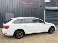 Gebraucht Skoda Superb Business Line 200 PS (147 kW) 2023 Weiß Kombi