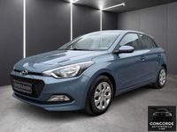 Gebraucht Hyundai i20 GO! 75 PS (55 kW) 2017 Blau Kleinwagen