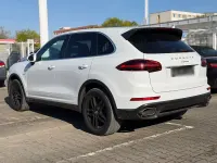 Gebraucht Porsche Cayenne 262 PS (192 kW) 2015 Weiß SUV