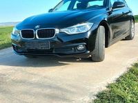 Gebraucht BMW 318 Advantage 150 PS (110 kW) 2017 Schwarz Limousine