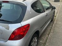 Gebraucht Peugeot 207 73 PS (53 kW) 2007 Silber Kleinwagen