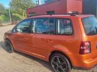 Gebraucht VW Touran 140 PS (102 kW) 2009 Rot Van / Kleinbus