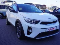 Gebraucht Kia Stonic 99 PS (72 kW) 2021 Weiß SUV