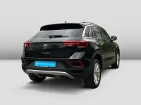 Gebraucht VW T-Roc Life 150 PS (110 kW) 2024 Deep black perleffekt SUV