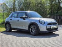 Używany Mini Cooper Classic 156 KM (114 kW) 2024 Srebrny Hatchback