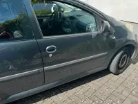 Gebraucht Peugeot 107 68 PS (50 kW) 2010 Grau Kleinwagen