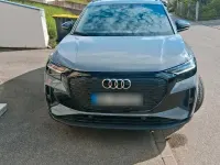Używany Audi Q4 e-tron 125 kW (170 KM) 2023 Szary SUV