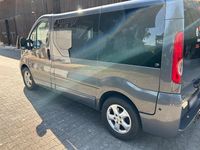 Gebraucht Opel Vivaro 114 PS (83 kW) 2013 Grau Van / Kleinbus