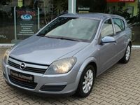 Gebraucht Opel Astra Enjoy 105 PS (77 kW) 2004 Silber metallic Limousine
