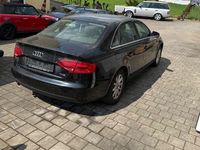 Gebraucht Audi A4 Attraction 120 PS (88 kW) 2011 Schwarz Limousine