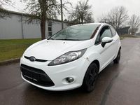 Gebraucht Ford Fiesta 81 PS (59 kW) 2011 Weiß Kleinwagen