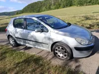 Gebraucht Peugeot 307 Tendance 109 PS (80 kW) 2005 Silber Limousine