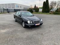 gebraucht Mercedes E200 CLASSIC TOP ZUSTAND SCHECKHEFT TÜV 06/25 1 HAND