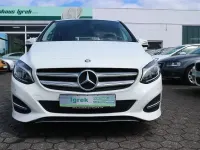 Gebraucht Mercedes B180 122 PS (89 kW) 2015 Weiß Kleinwagen