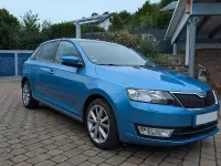 Gebraucht Skoda Rapid Joy 116 PS (85 kW) 2016 Blau Kleinwagen