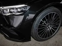 Gebraucht Mercedes E220 AMG 197 PS (144 kW) 2025 Metalliclack obsidianschwarz Limousine