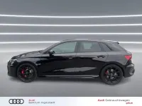 Gebraucht Audi RS3 Sportback Ambiente 400 PS (294 kW) 2023 Mythosschwarz metallic Kleinwagen