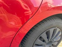 Gebraucht Kia Rio DREAM-TEAM Edition 86 PS (63 kW) 2013 Rot Limousine