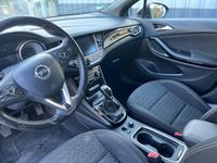 Second-hand Opel Astra Active 150 CP (110 kW) 2017 Negru Break