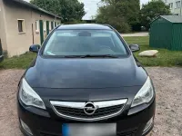 Gebraucht Opel Astra 125 PS (91 kW) 2011 Schwarz Kombi